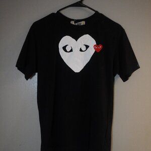 Comme des Garçons PLAY Black T-Shirt w/ Large Heart Eyes Graphic